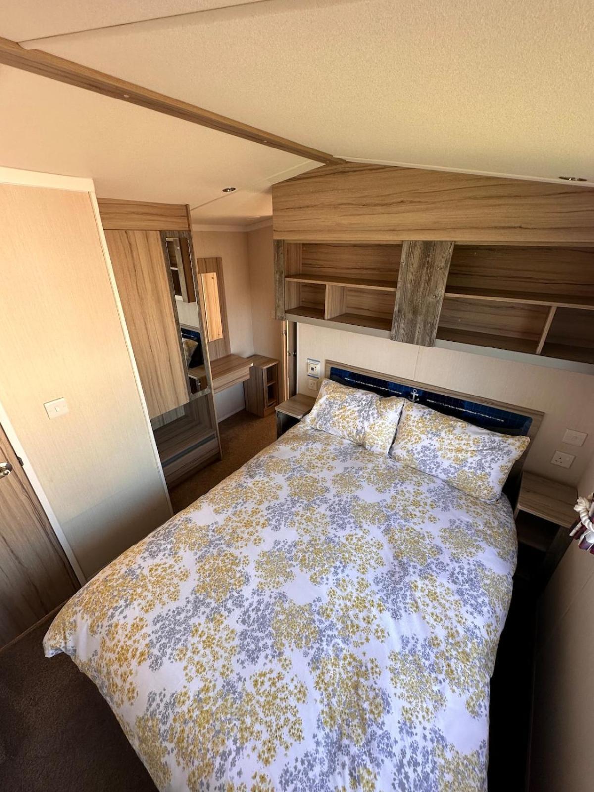 3-Bedroom Swift Caravan - Uddingston, グラスゴー エクステリア 写真