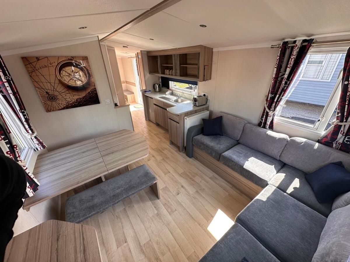 3-Bedroom Swift Caravan - Uddingston, グラスゴー エクステリア 写真